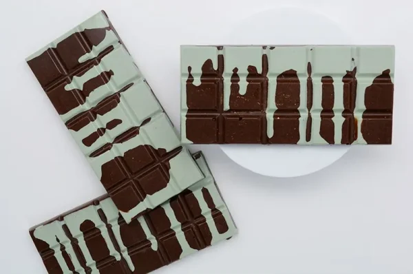 Peppermint Twist Vegan Drip Mushroom Chocolate Bar